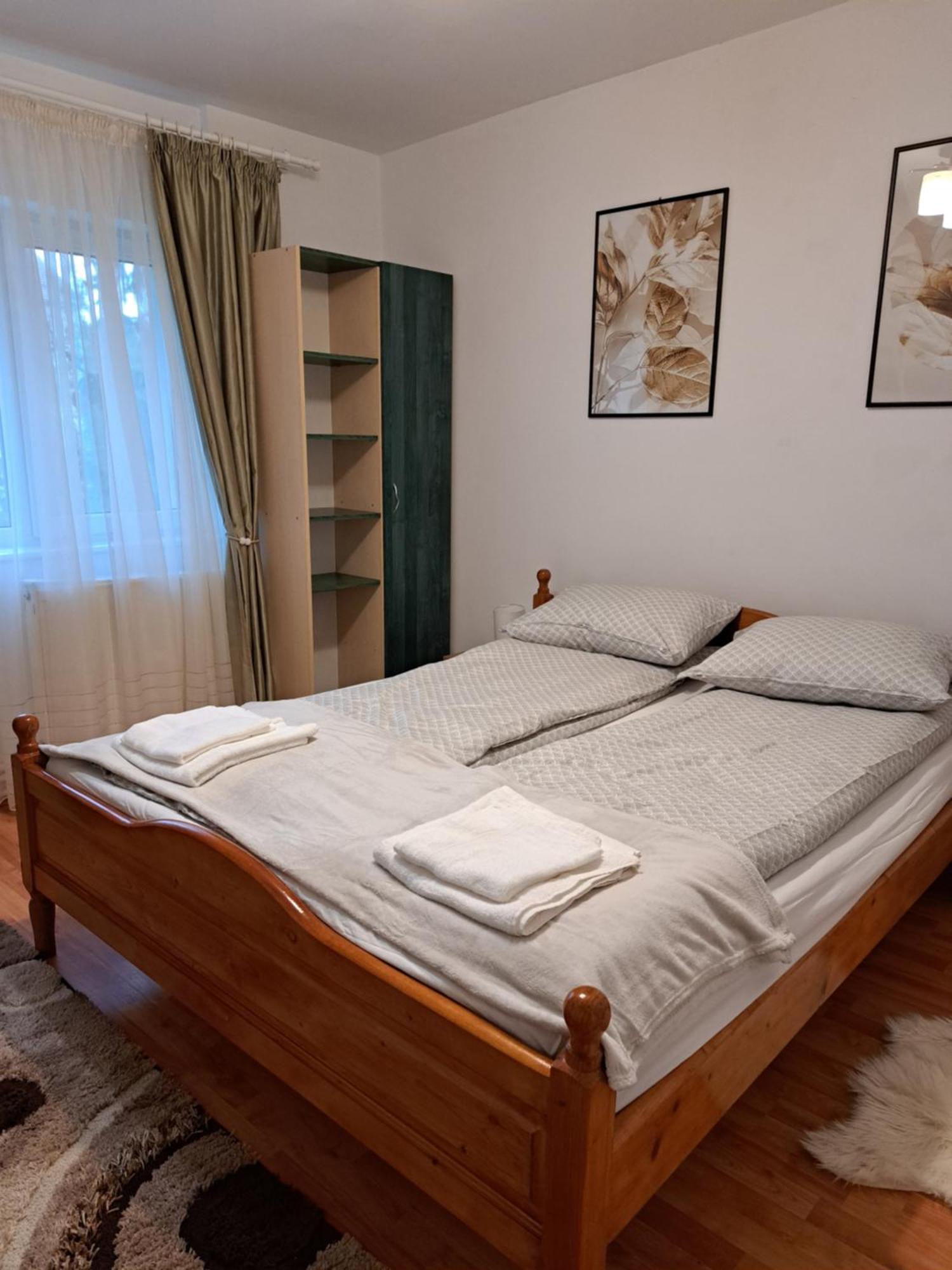 Deny Apartman Sfantu Gheorghe  Luaran gambar